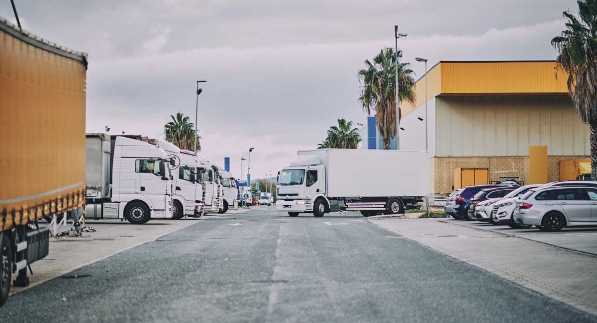 Truck using the right navigation